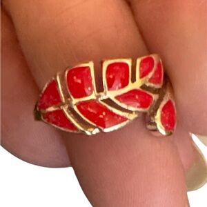 Elegant Red and Gold Leaf Ring